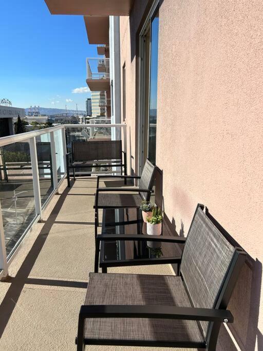 A Corner Unit With Ocean Views From Every Room Long Beach Kültér fotó