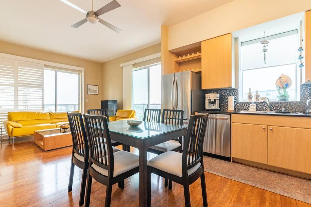 A Corner Unit With Ocean Views From Every Room Long Beach Kültér fotó