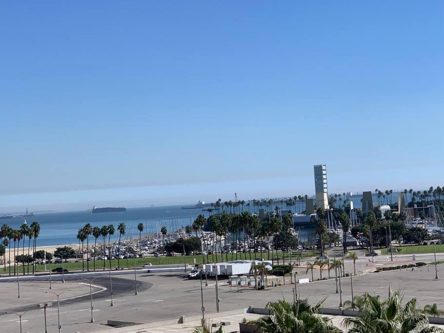 A Corner Unit With Ocean Views From Every Room Long Beach Kültér fotó