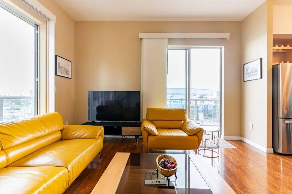 A Corner Unit With Ocean Views From Every Room Long Beach Kültér fotó