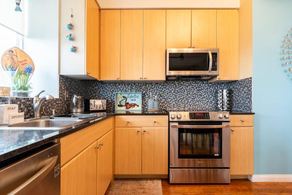 A Corner Unit With Ocean Views From Every Room Long Beach Kültér fotó