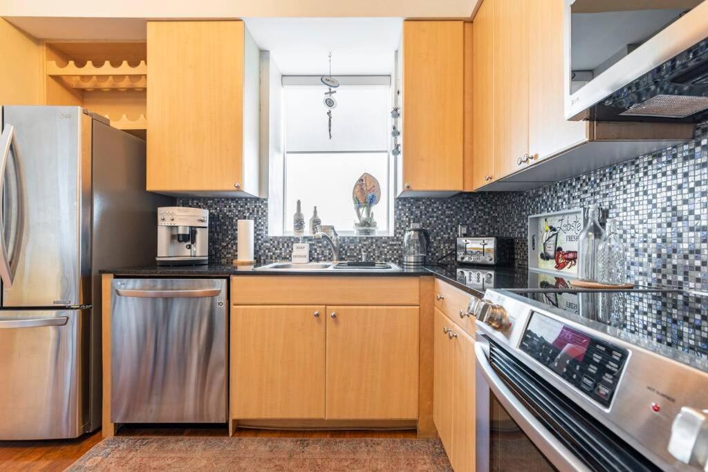 A Corner Unit With Ocean Views From Every Room Long Beach Kültér fotó